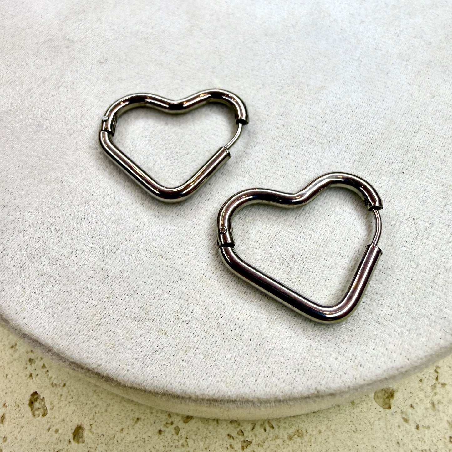 Auskarai ‘Heart Hoop’