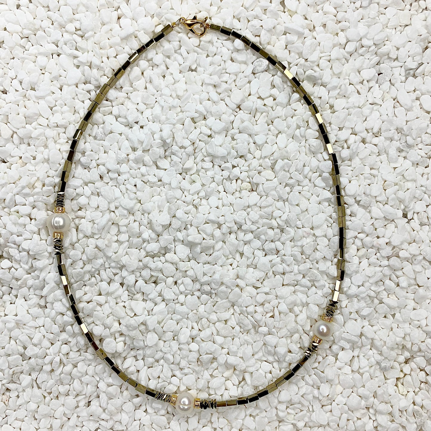Vėrinys ‘Golden Pearls’