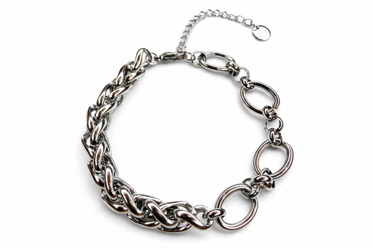 Apyrankė ‘Silver Bond’